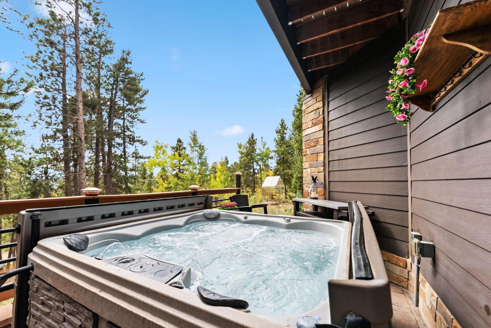 Treehouse 1Br With Hot Tub Home Black Hawk Exterior foto