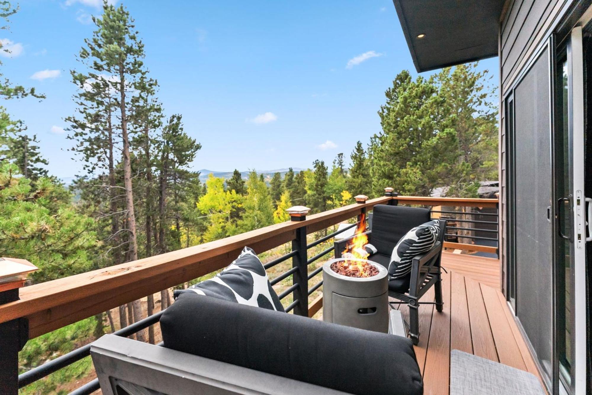 Treehouse 1Br With Hot Tub Home Black Hawk Exterior foto